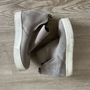 Dolce Vita Wedge Sneakers w/ Snake print